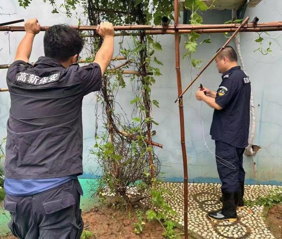 C:/Users/BA/Desktop/風雨過后南京保安迅速行動，恢復(fù)安“寧”面貌/9.jpg9